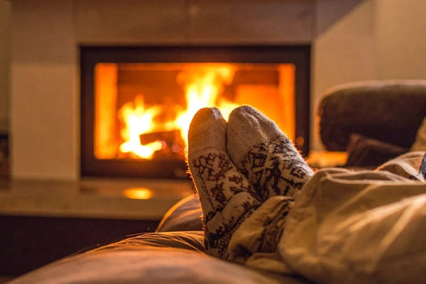 Personne dans un environnement confortable et tempéré